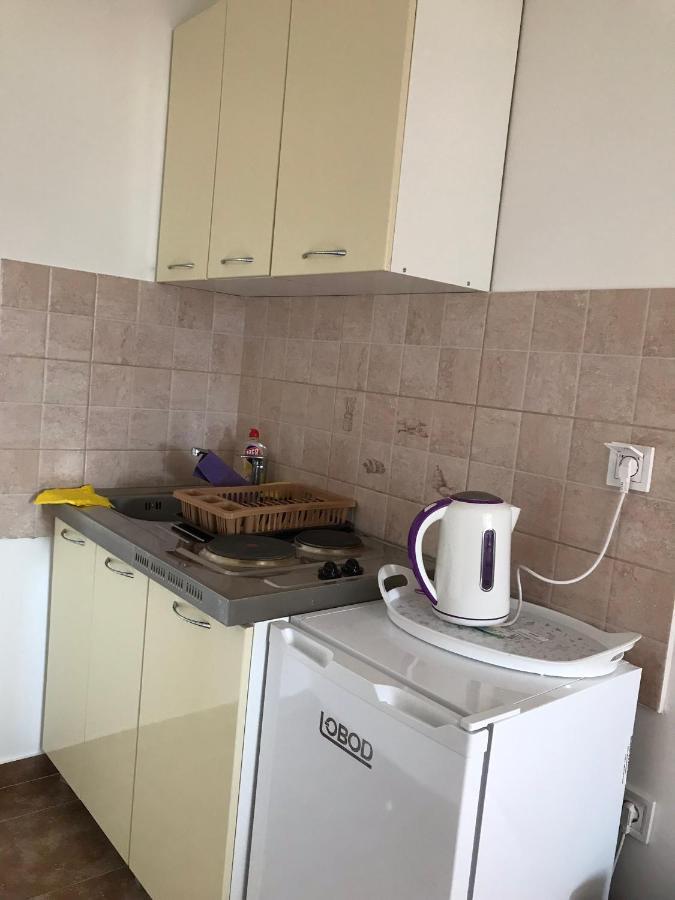 Julija 1 Apartment Игало Екстериор снимка