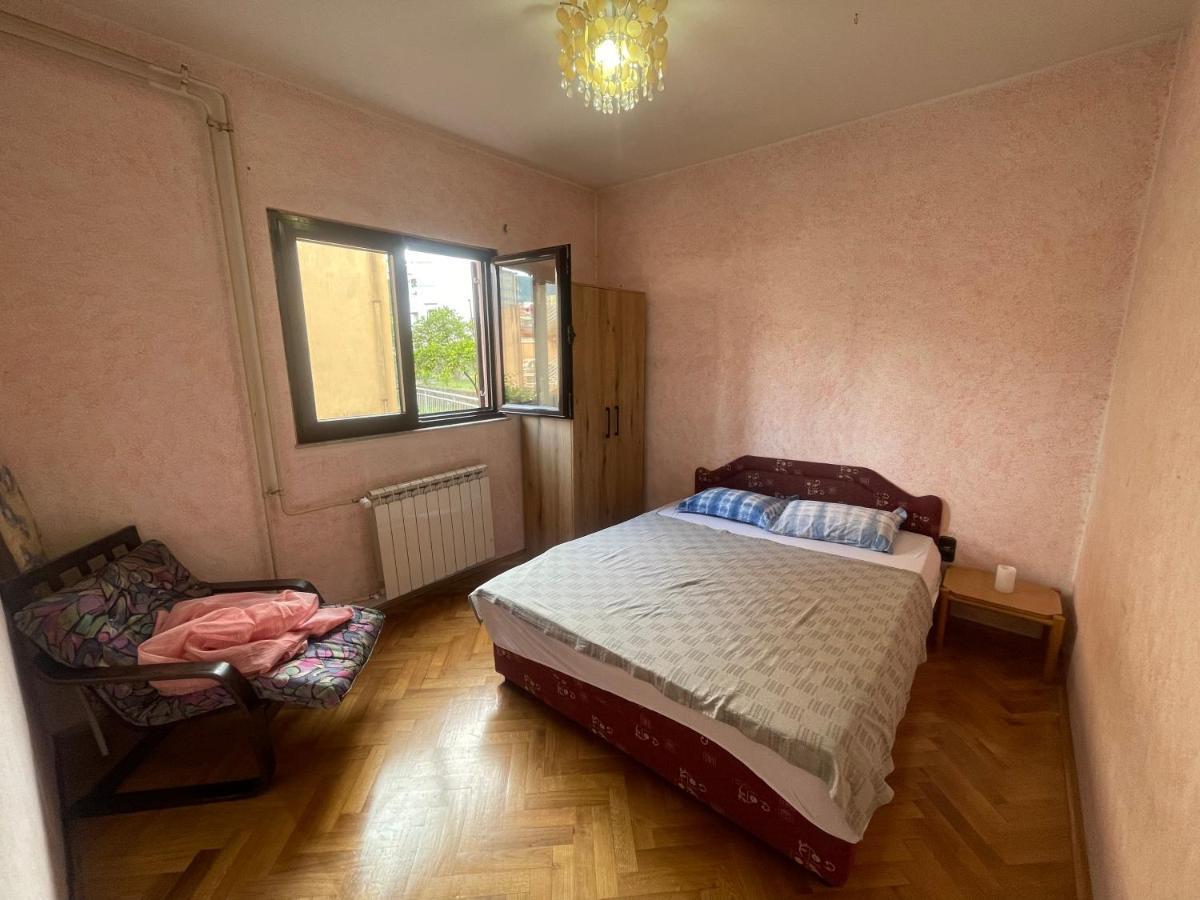 Julija 1 Apartment Игало Екстериор снимка
